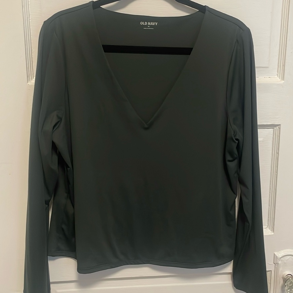 Old Navy Long-sleeve Vneck